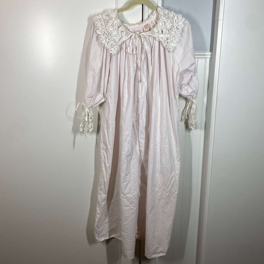 VTG VANDEMERE Pink Lace Cotton Cottage Core Nightgown‎ M Victorian Crochet Lace
